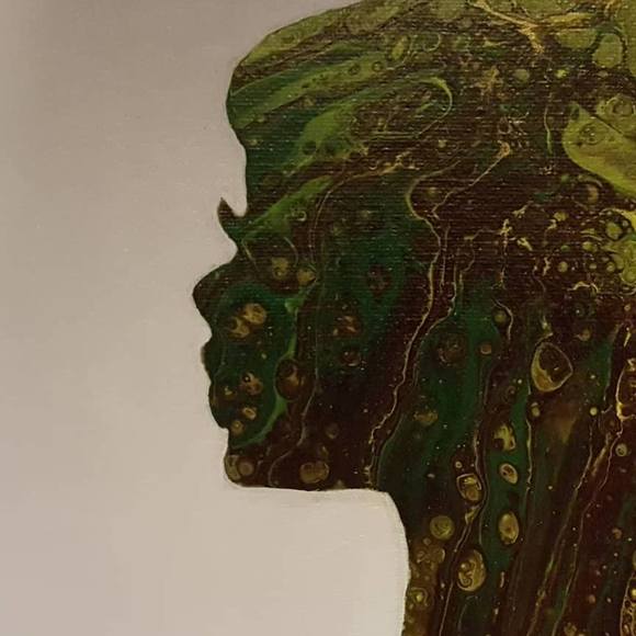 Meet your Posher, Stephanie Rose - Picture 1 of 1